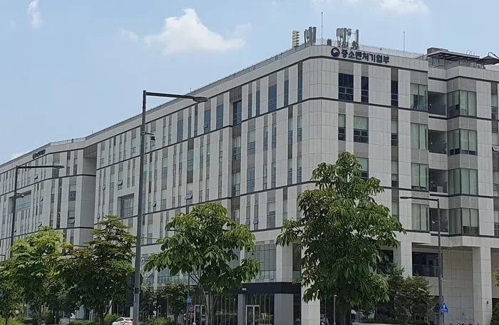 중기부, 해외 진출할 K-패션에 최대 1억원 지원한다 27-Image